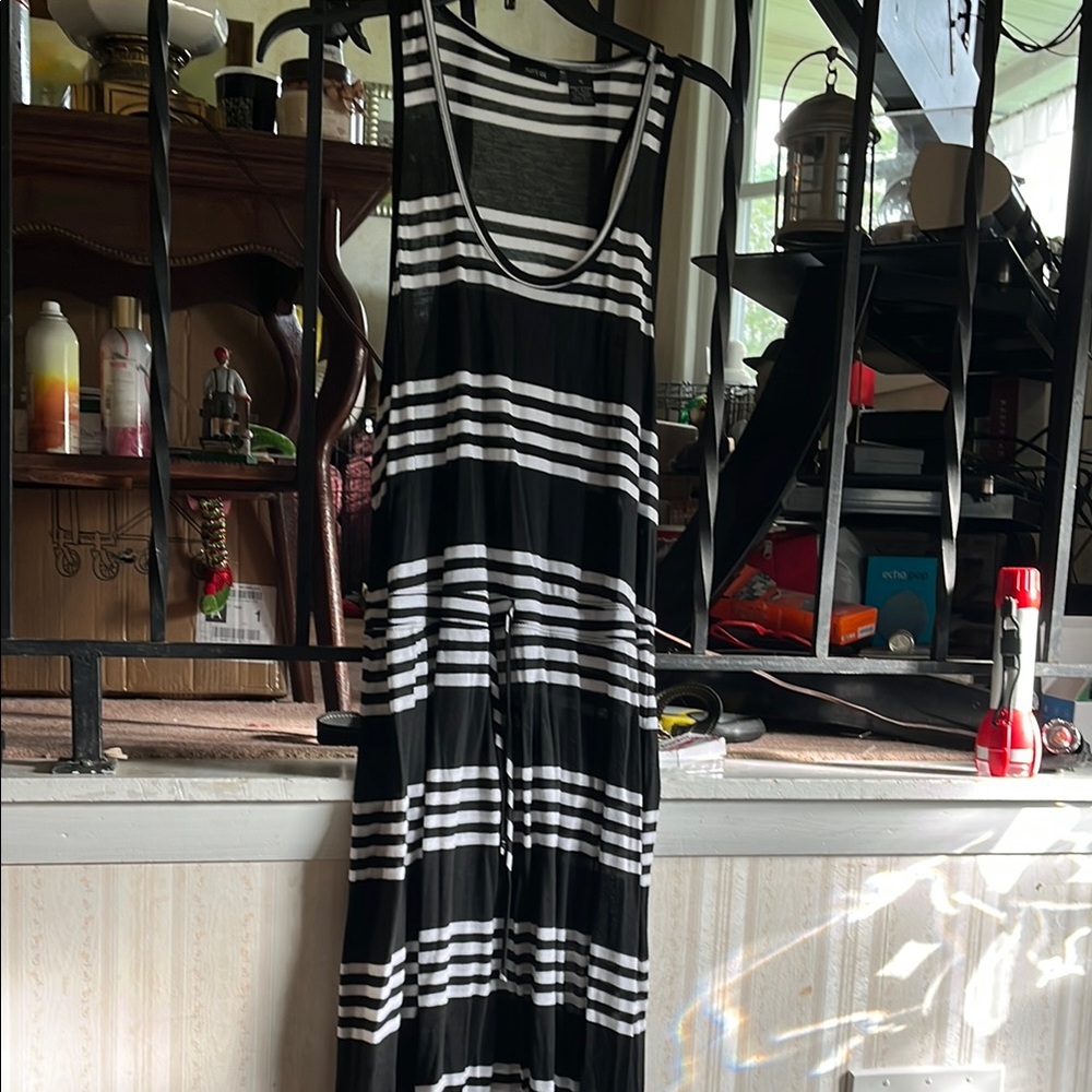 Three for $15 Apt. 9 Black and White Sleeveless Scoop Neck Maxi Sundress